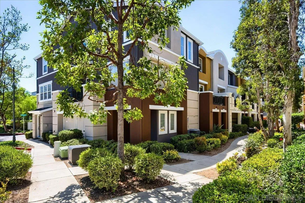 https://cdn.realtyfeed.com/cdn/127/260020907/fb181019a92ea6d1b9872157e7b48286.webp