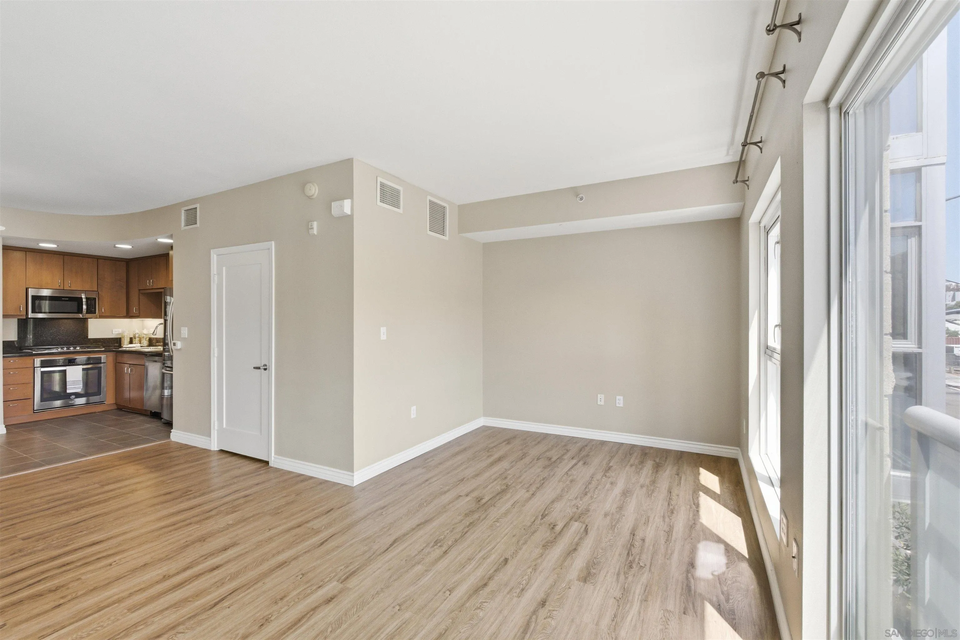 https://cdn.realtyfeed.com/cdn/127/260020914/4f655ae33993ec5f685b34855a87cc25.webp