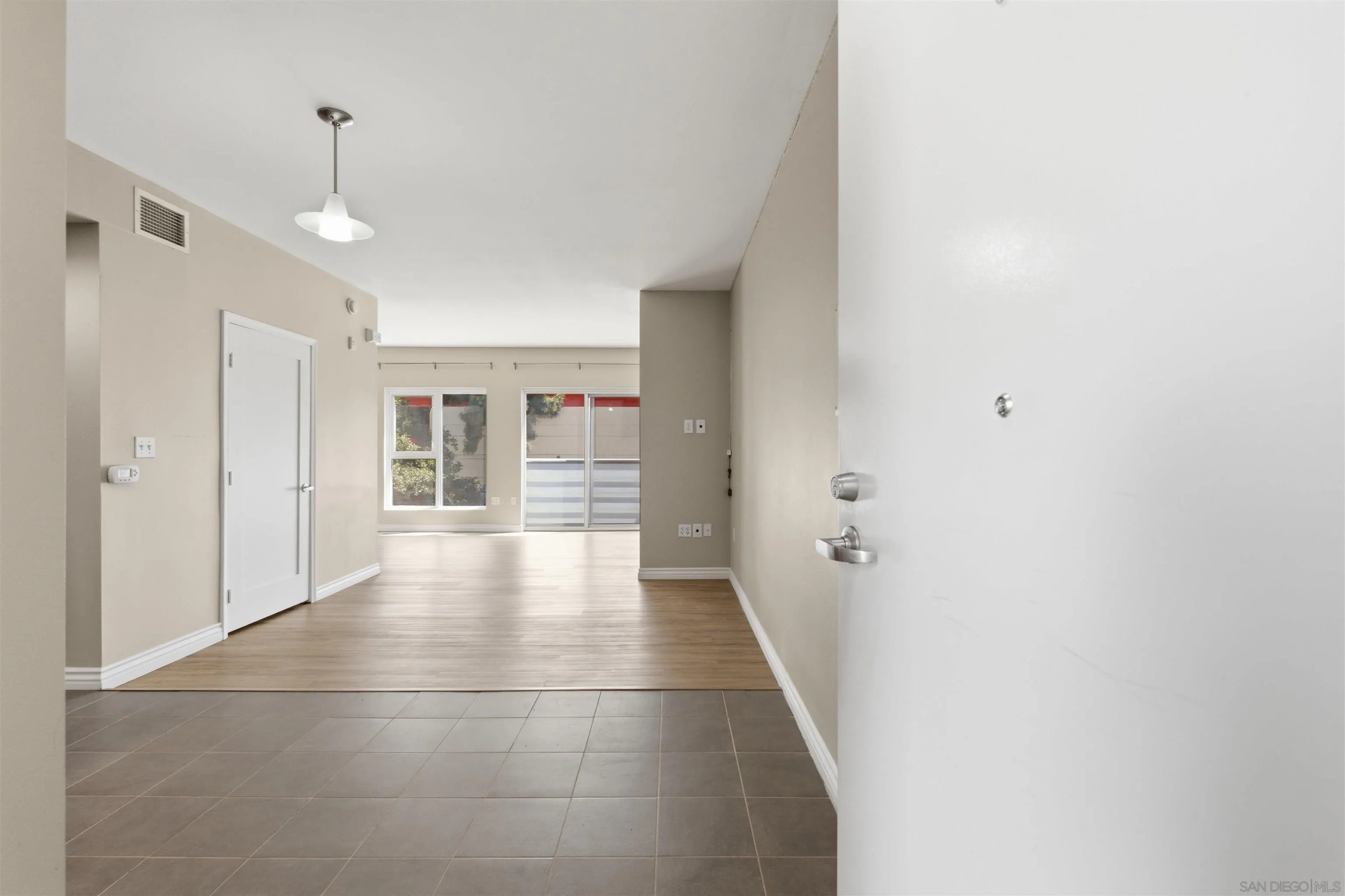 550 15th St. Unit 207, San Diego, CA 92101 - Photo 3 of 19, San Diego, CA