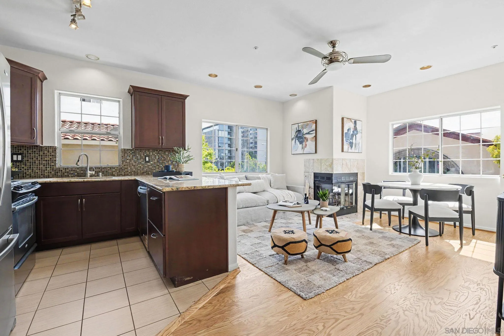 919 W Lewis St Unit 1, San Diego, CA 92103 - Photo 3 of 23, San Diego, CA