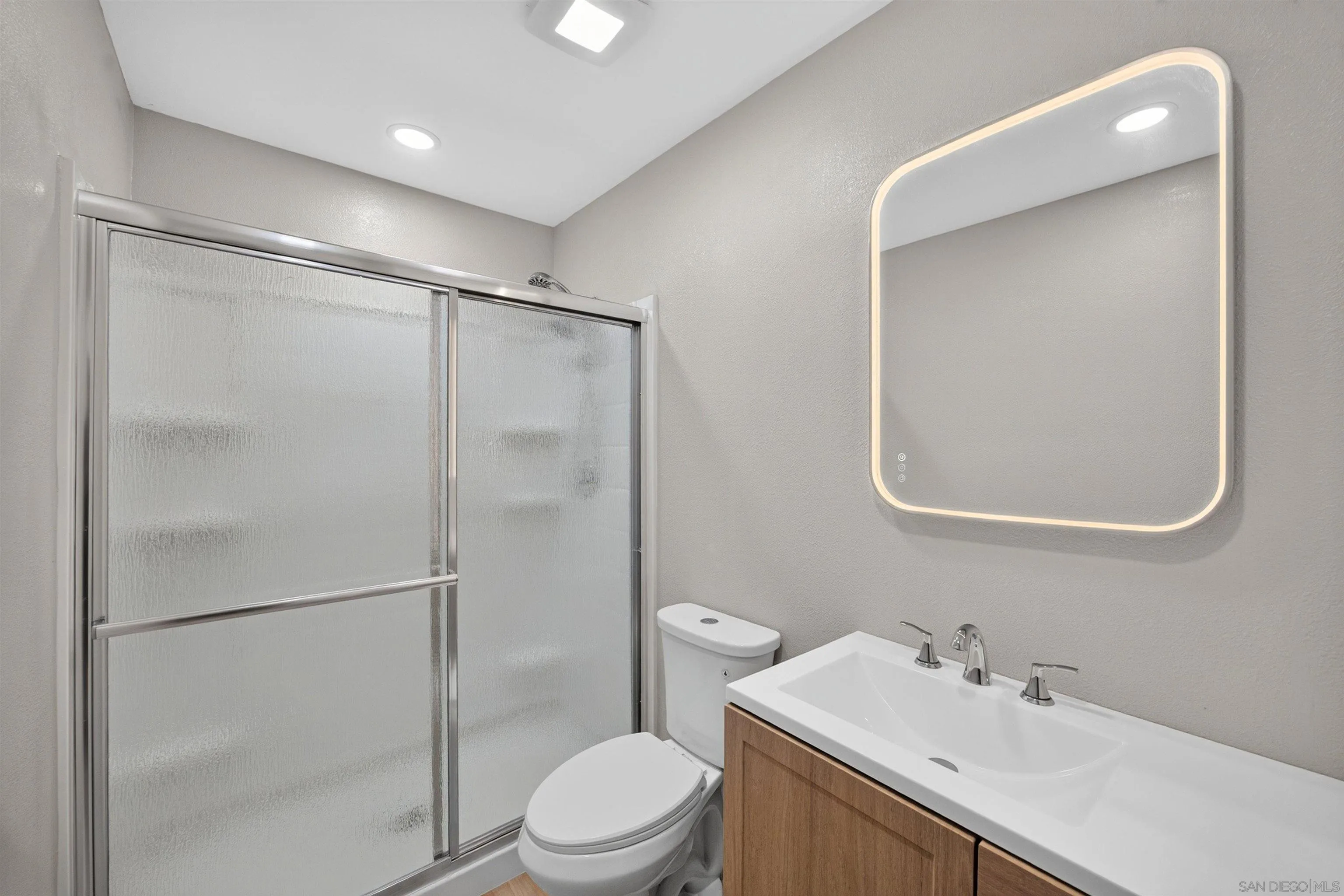 https://cdn.realtyfeed.com/cdn/127/260020919/30f8a29a5cd506f611535321a1fd791d.webp