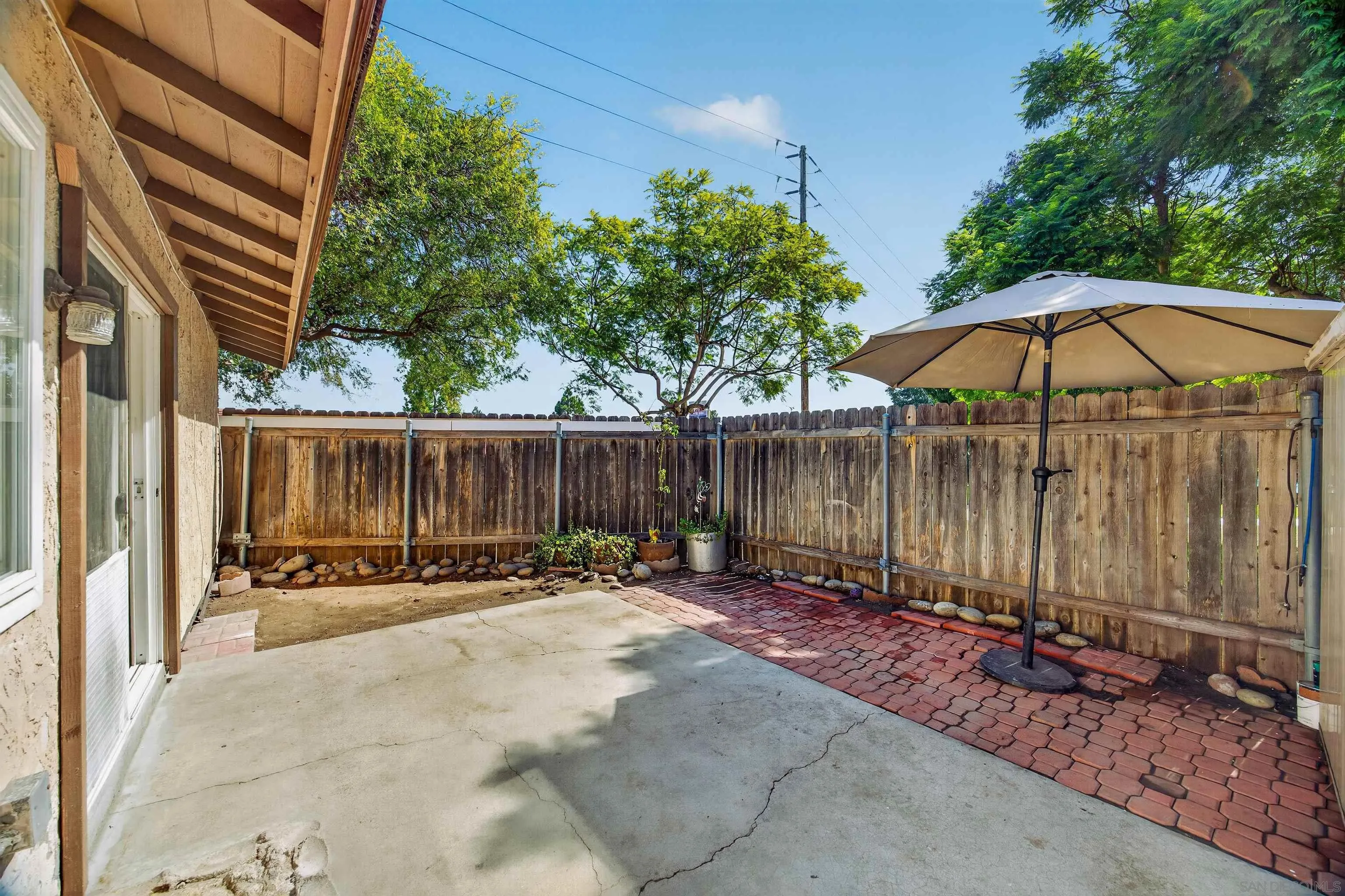 https://cdn.realtyfeed.com/cdn/127/260020919/59cf0916c43379378acab2888b95a31f.webp