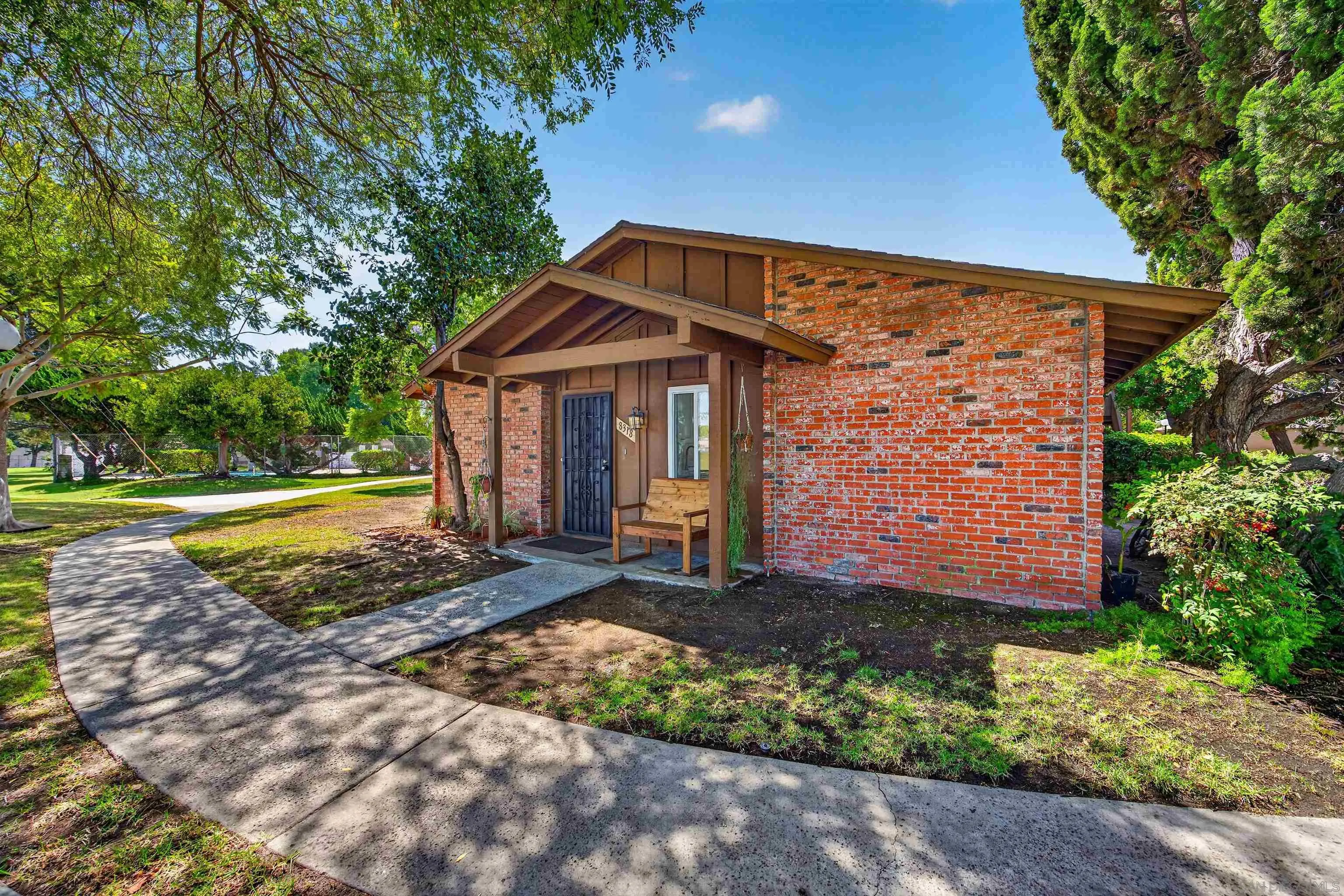 https://cdn.realtyfeed.com/cdn/127/260020919/ab7be308c7e0b4387b3194f7be064cf4.webp
