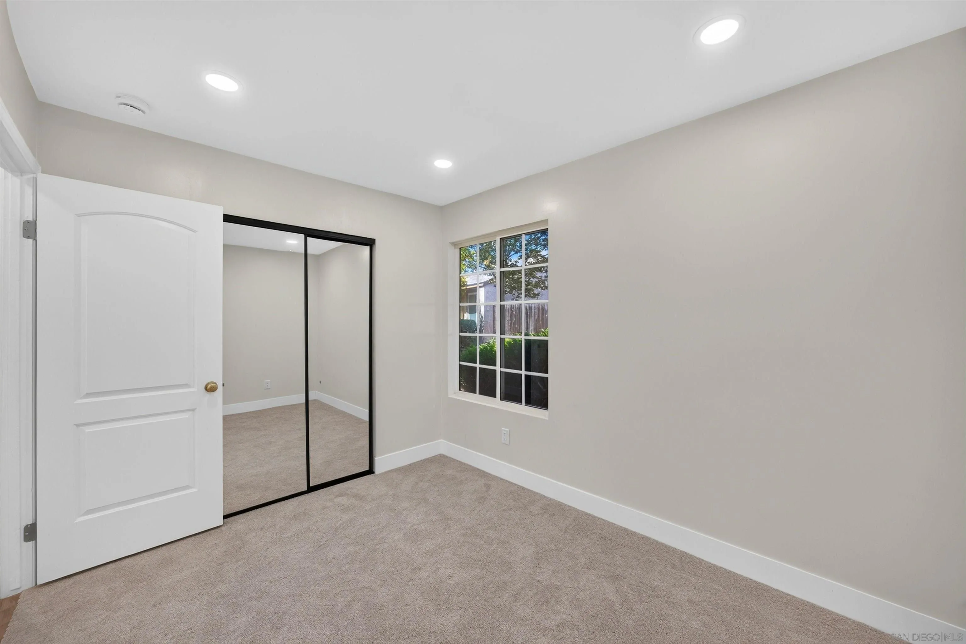 https://cdn.realtyfeed.com/cdn/127/260020919/b4571d556dacc6389838eb8841391f6d.webp