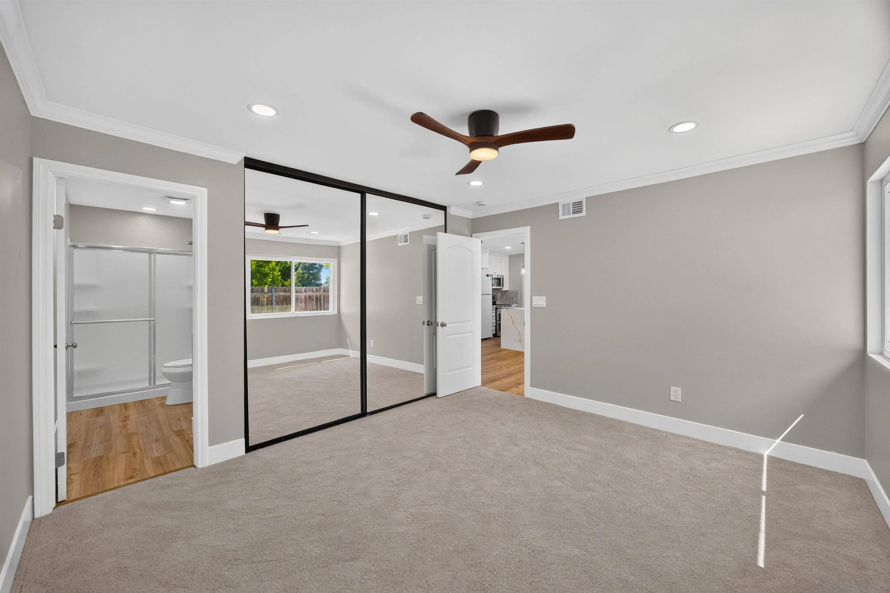 https://cdn.realtyfeed.com/cdn/127/260020919/be9b328af2ad129a6cf01eb2f61d0248.webp