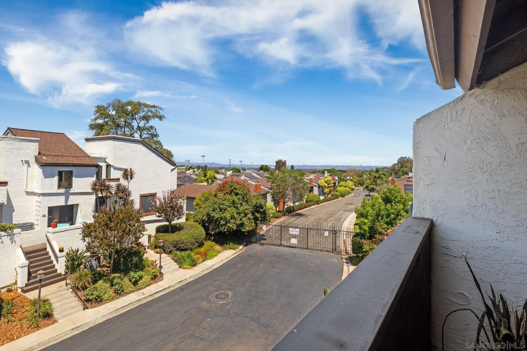 https://cdn.realtyfeed.com/cdn/127/260020920/20e86b2f5c54d7f25e411a9a4d10500f.webp