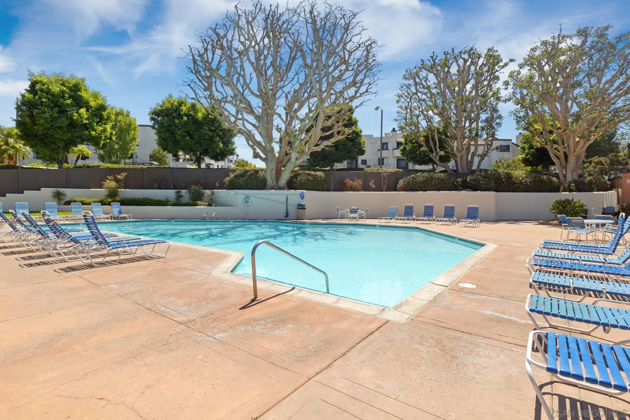 https://cdn.realtyfeed.com/cdn/127/260020920/4770904b410c034b8460f85db4b38d1b.webp