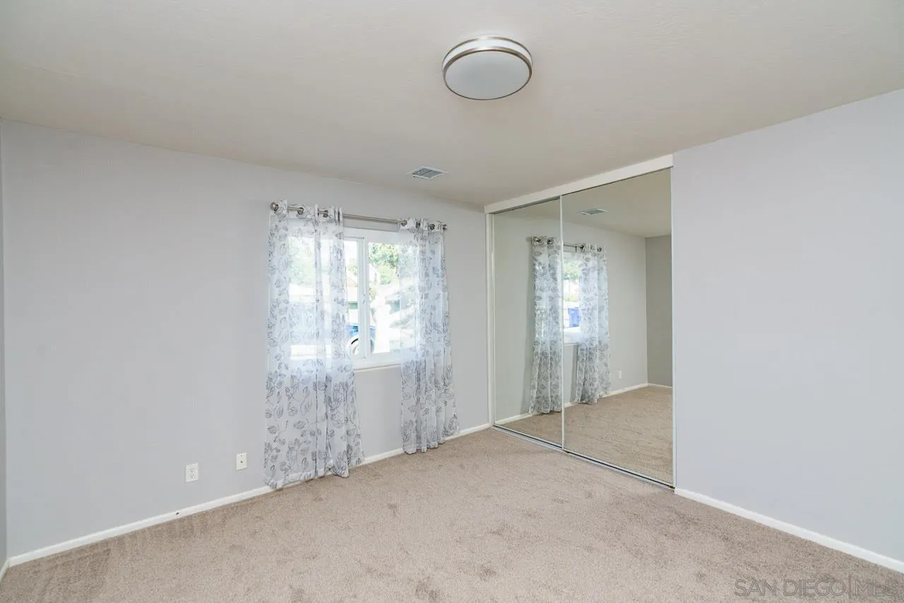 https://cdn.realtyfeed.com/cdn/127/260020922/942e0a31752225d374ccde25d0e3124e.webp