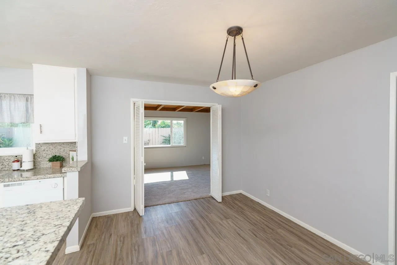 https://cdn.realtyfeed.com/cdn/127/260020922/b6cf341d27232f4041be71ce90201568.webp