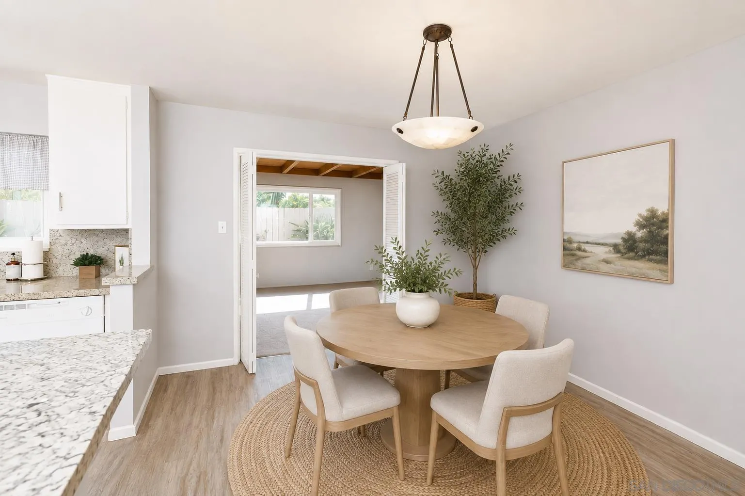 https://cdn.realtyfeed.com/cdn/127/260020922/ec8bfdf3832bd1895229b4f765215992.webp