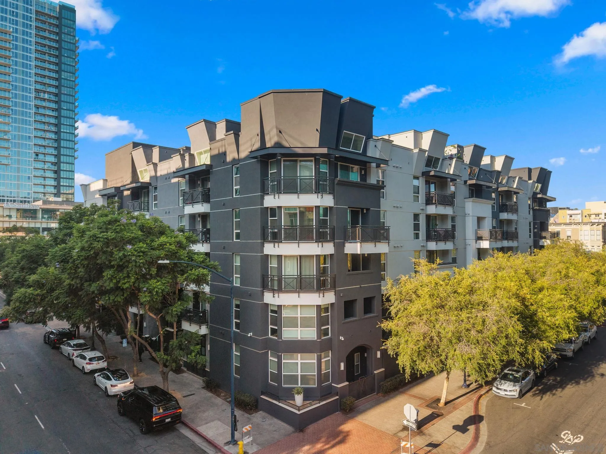 https://cdn.realtyfeed.com/cdn/127/260020927/a308680498705e0de4a9d60af8d28f99.webp