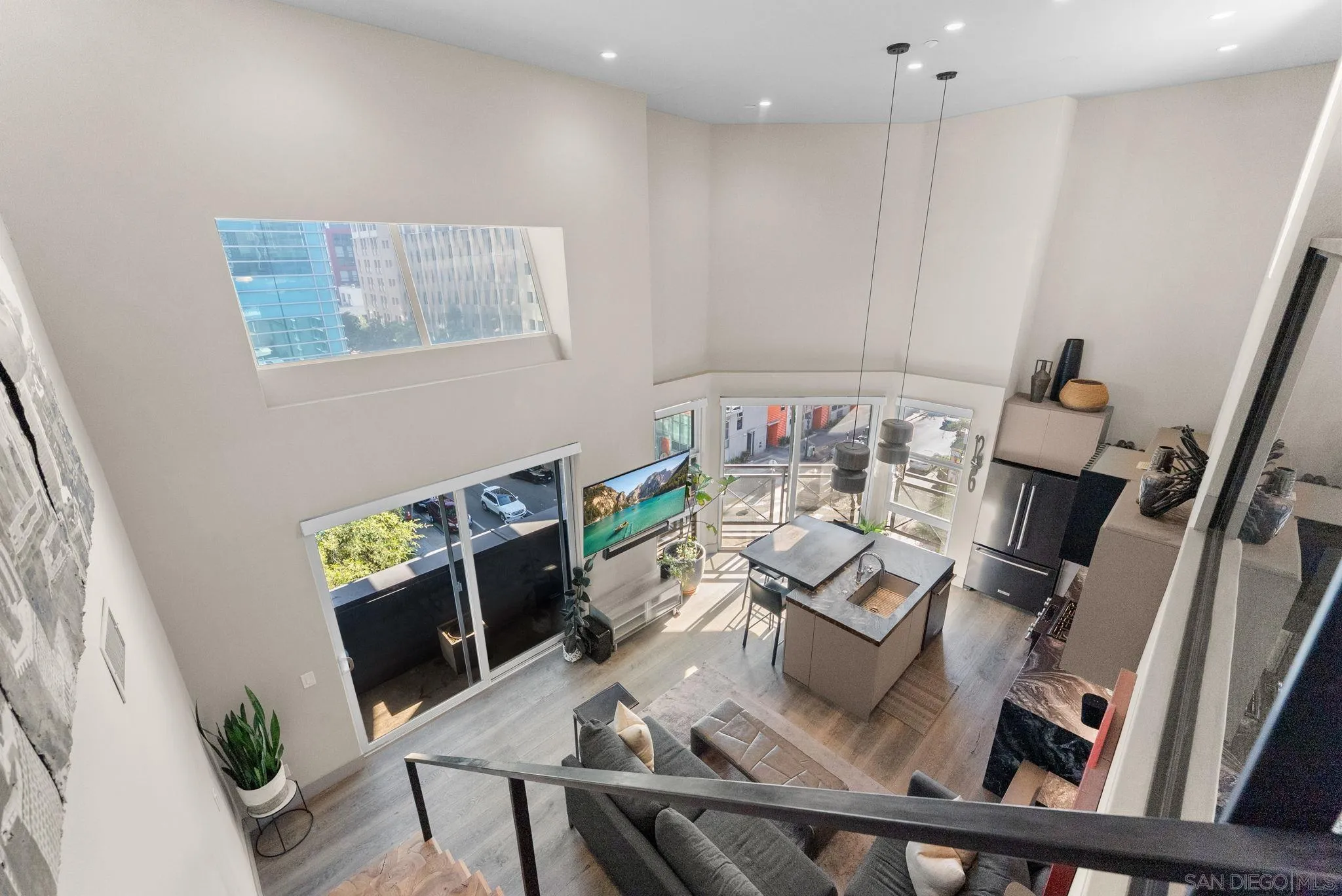 https://cdn.realtyfeed.com/cdn/127/260020927/f1f3f793a7789ad9876ec2063619e618.webp
