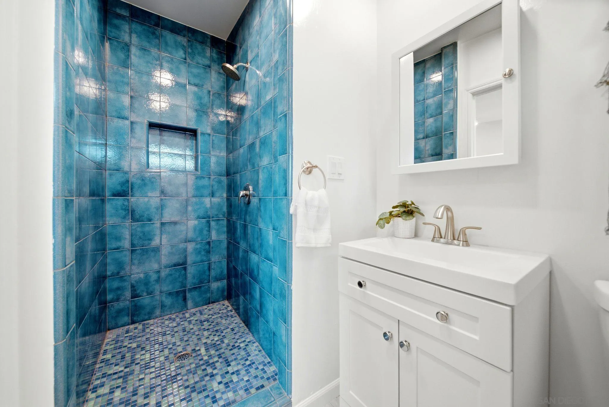 https://cdn.realtyfeed.com/cdn/127/260020929/1abd6ceb222a16ea4870493be7463d33.webp