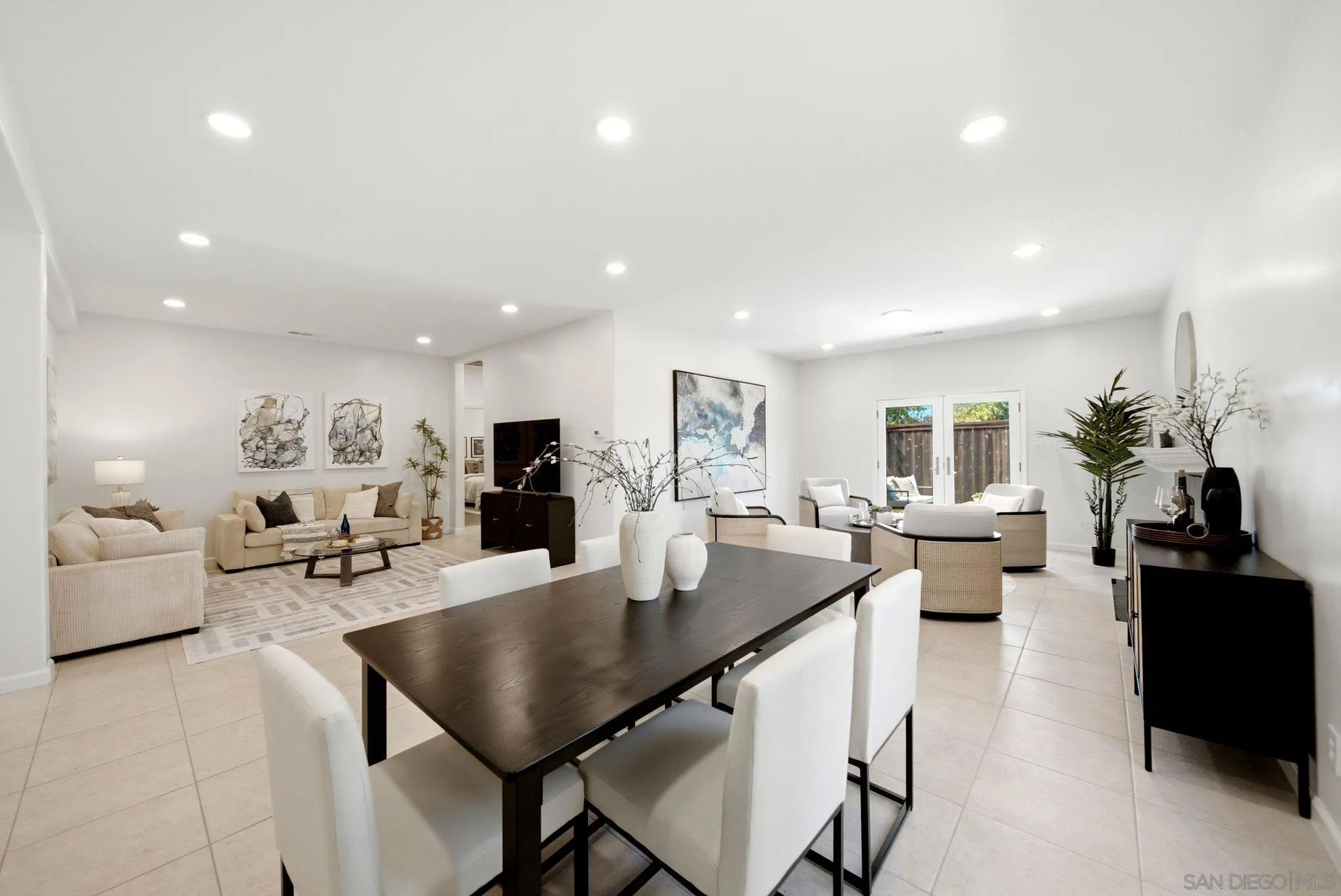 https://cdn.realtyfeed.com/cdn/127/260020929/60942211abeb303336aa9a7f3e3cbb5e.webp