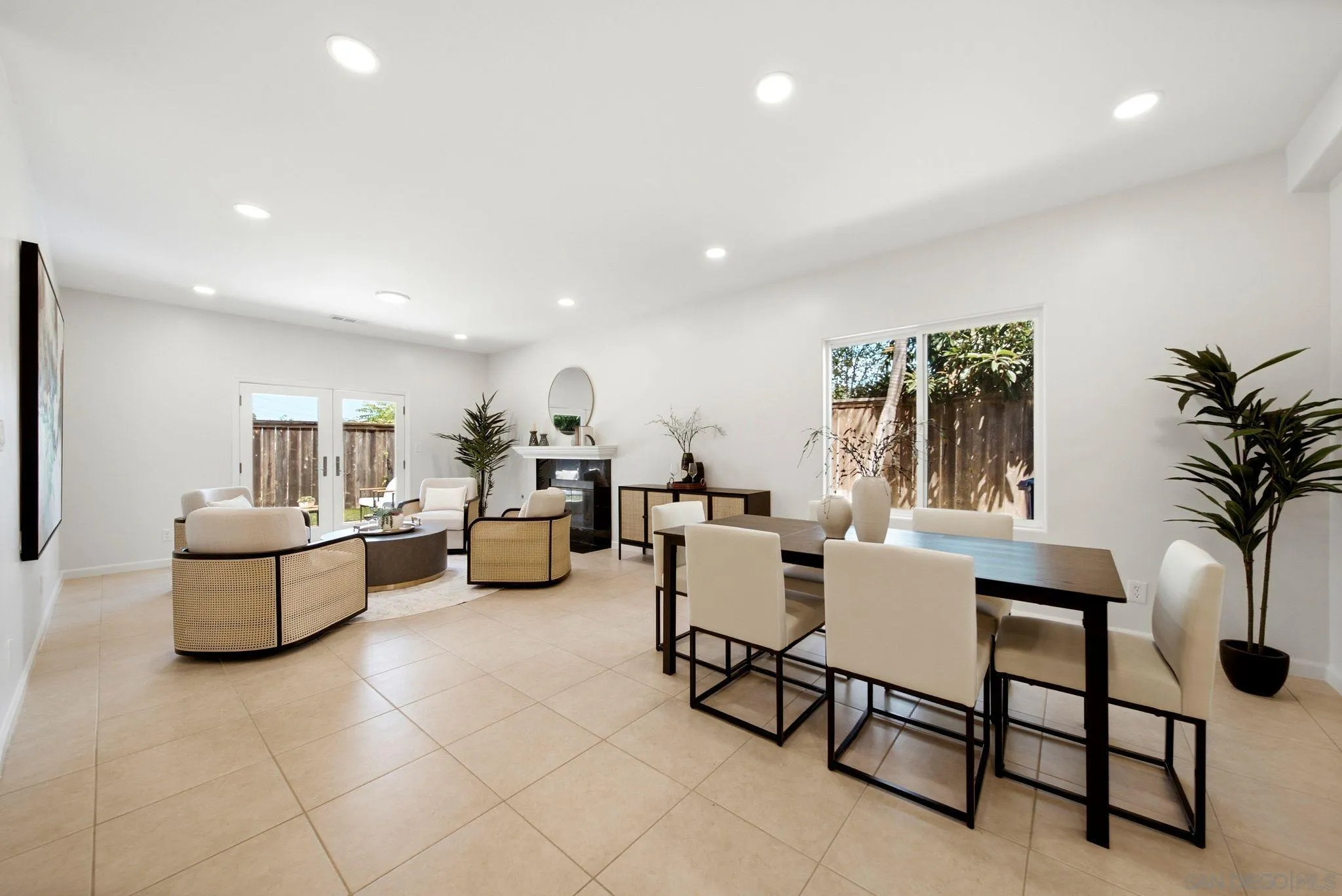 https://cdn.realtyfeed.com/cdn/127/260020929/831e00edb16e4163fccad15476e53037.webp