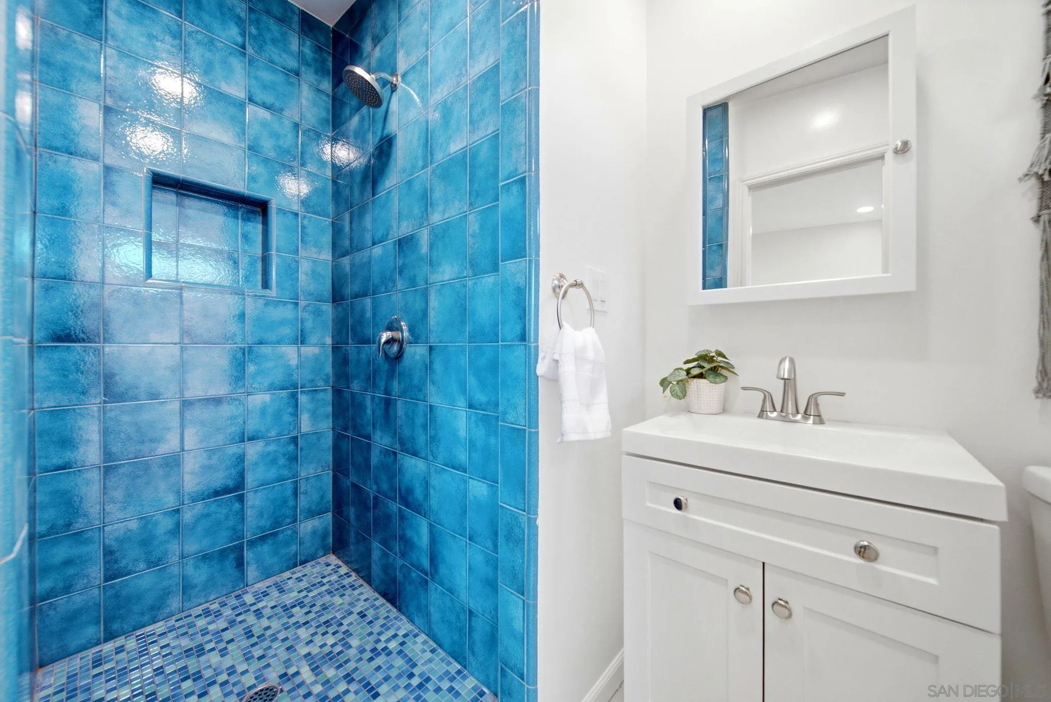 https://cdn.realtyfeed.com/cdn/127/260020929/a43f85a9b4fdac63ff814722cd6691da.webp