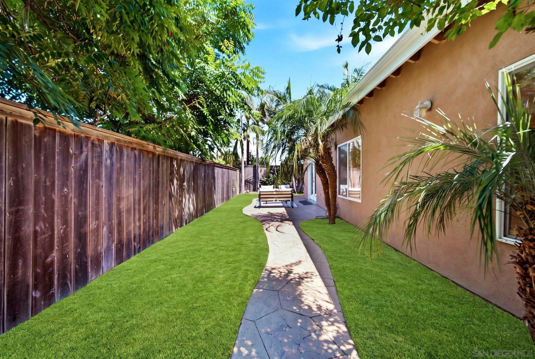 https://cdn.realtyfeed.com/cdn/127/260020929/abdd767dbadff611ed697fcbfc886ae0.webp