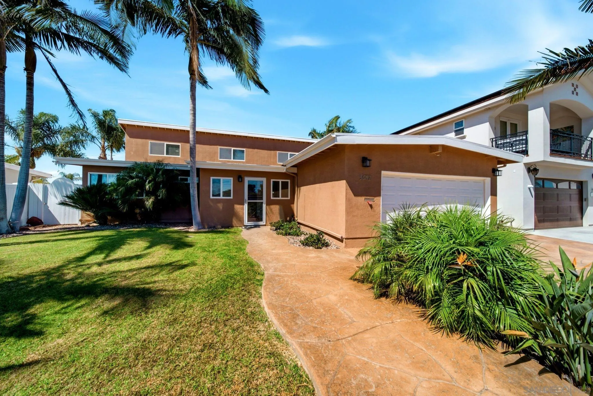 https://cdn.realtyfeed.com/cdn/127/260020929/cf35d90854a0e1b9bec32088b14eb163.webp