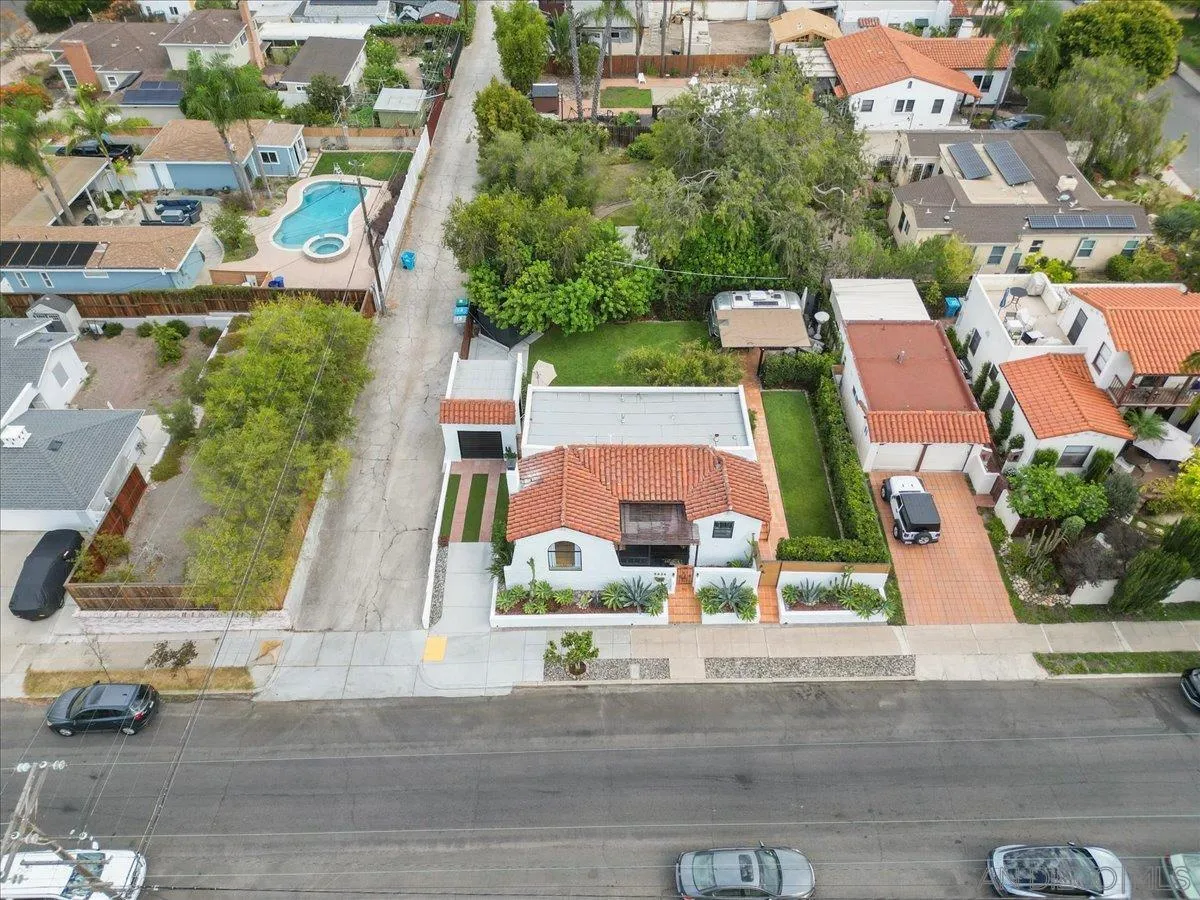 https://cdn.realtyfeed.com/cdn/127/260020930/0bd57b78c942e35a7a428ccd4fbae17e.webp