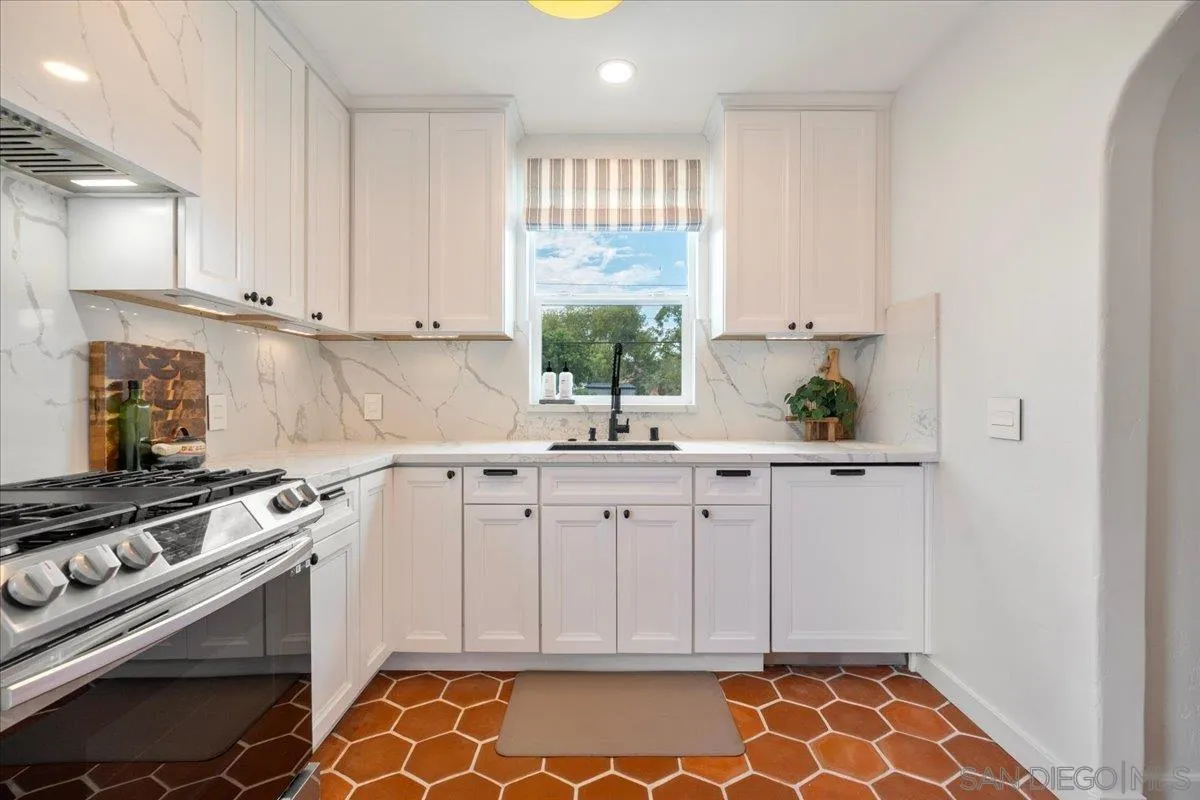 https://cdn.realtyfeed.com/cdn/127/260020930/32e8bbb3aacdd5a8c9479d75f080a44b.webp
