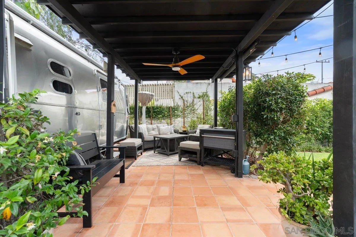 https://cdn.realtyfeed.com/cdn/127/260020930/4a4f86ad8adf73187e87cd34e2cd9535.webp