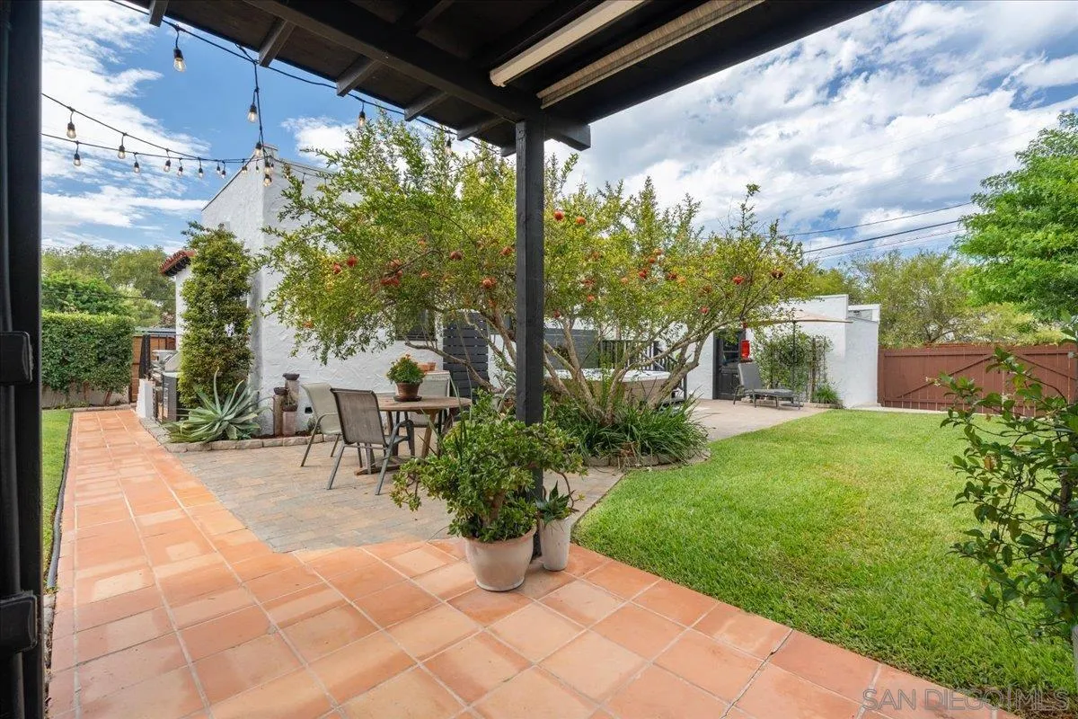 https://cdn.realtyfeed.com/cdn/127/260020930/4fb0addcb471f7df5409417756b577a0.webp