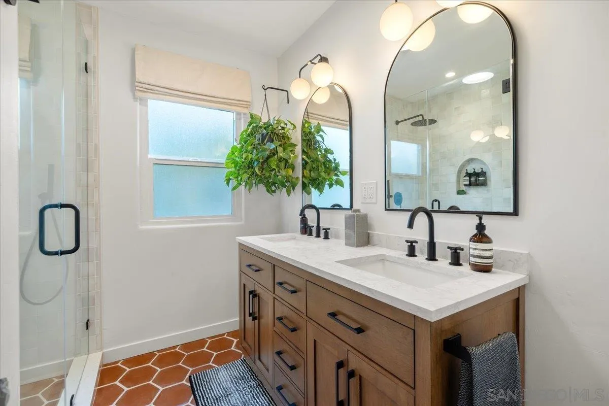 https://cdn.realtyfeed.com/cdn/127/260020930/5675d3de1e7a919922308d4067d660f3.webp
