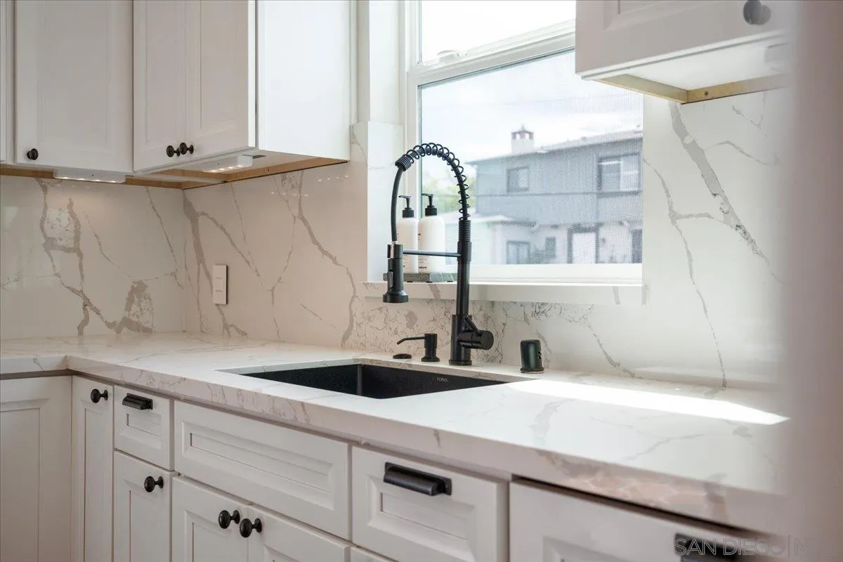 https://cdn.realtyfeed.com/cdn/127/260020930/8a0568bdd9b8dcc21bd63b11c05b27e3.webp