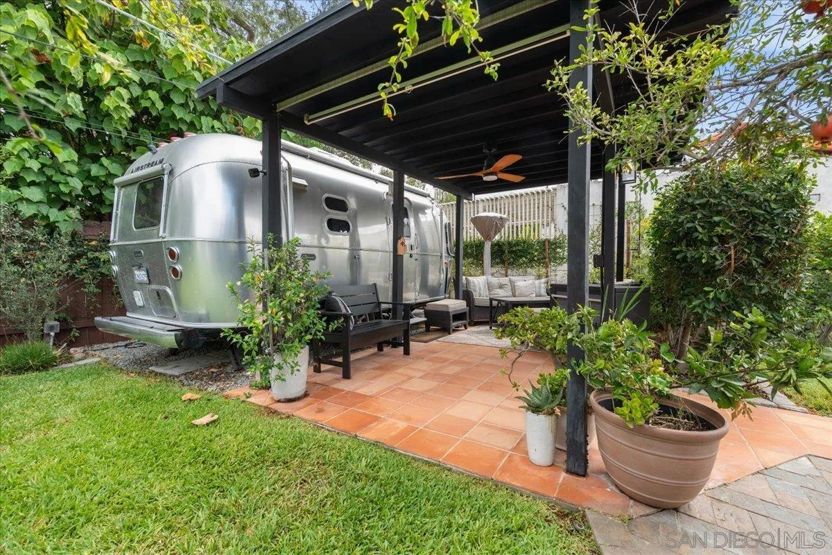https://cdn.realtyfeed.com/cdn/127/260020930/8a81501b2c2c8269981996c2591bb9a7.webp