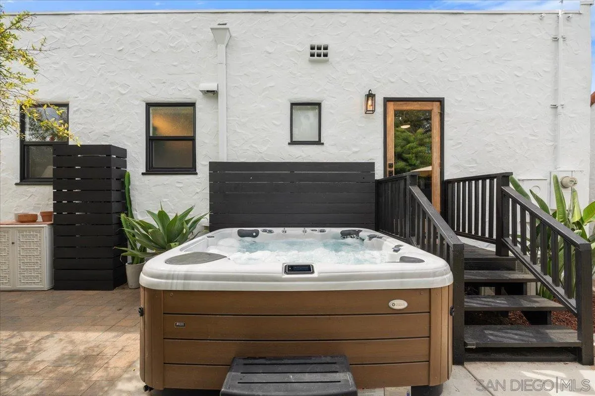 https://cdn.realtyfeed.com/cdn/127/260020930/c45fe700b54271f41bc9c4d87143c79e.webp