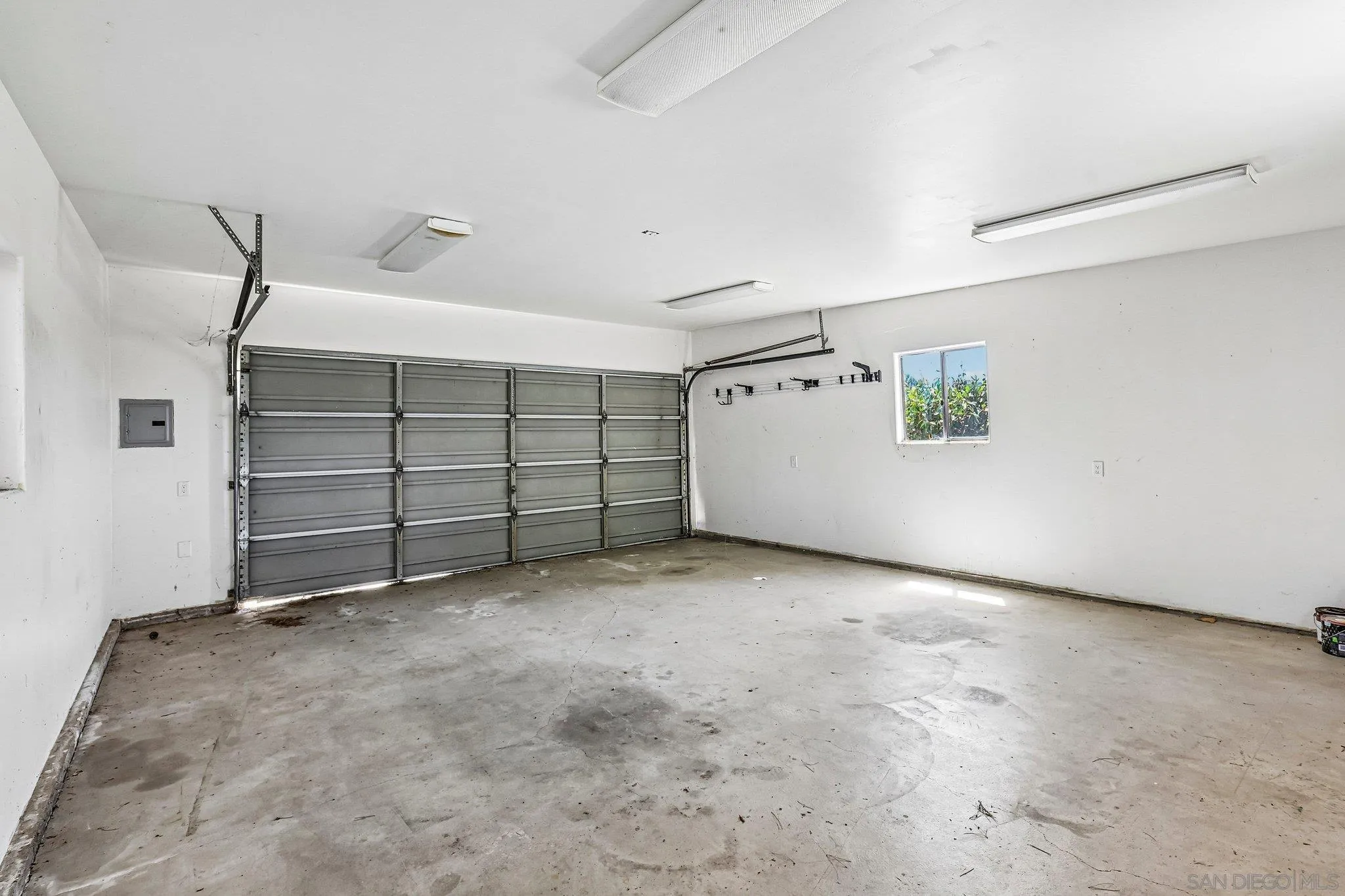 https://cdn.realtyfeed.com/cdn/127/260020935/000a20d17d24c023322f9de9d62fb8ef.webp