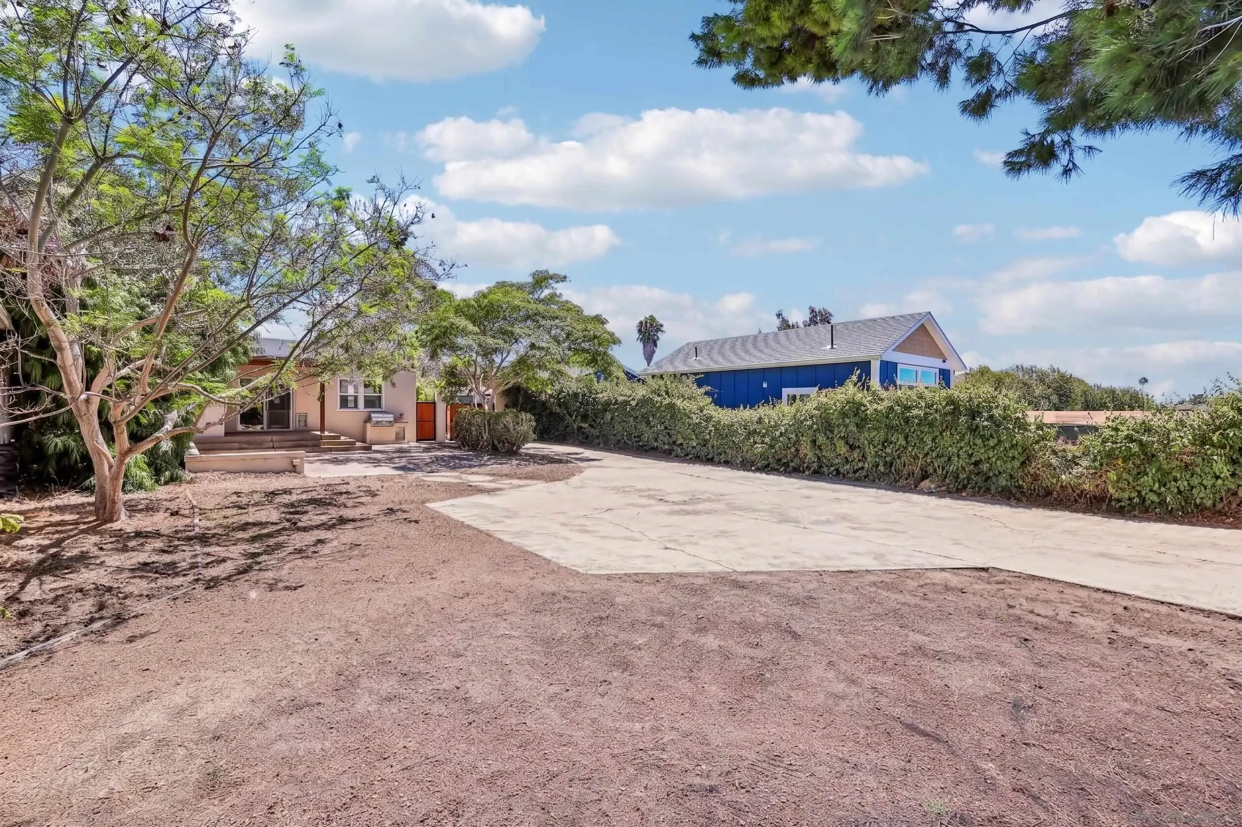 https://cdn.realtyfeed.com/cdn/127/260020935/01bce2c37ed811f5ff43ce96a08a997f.webp