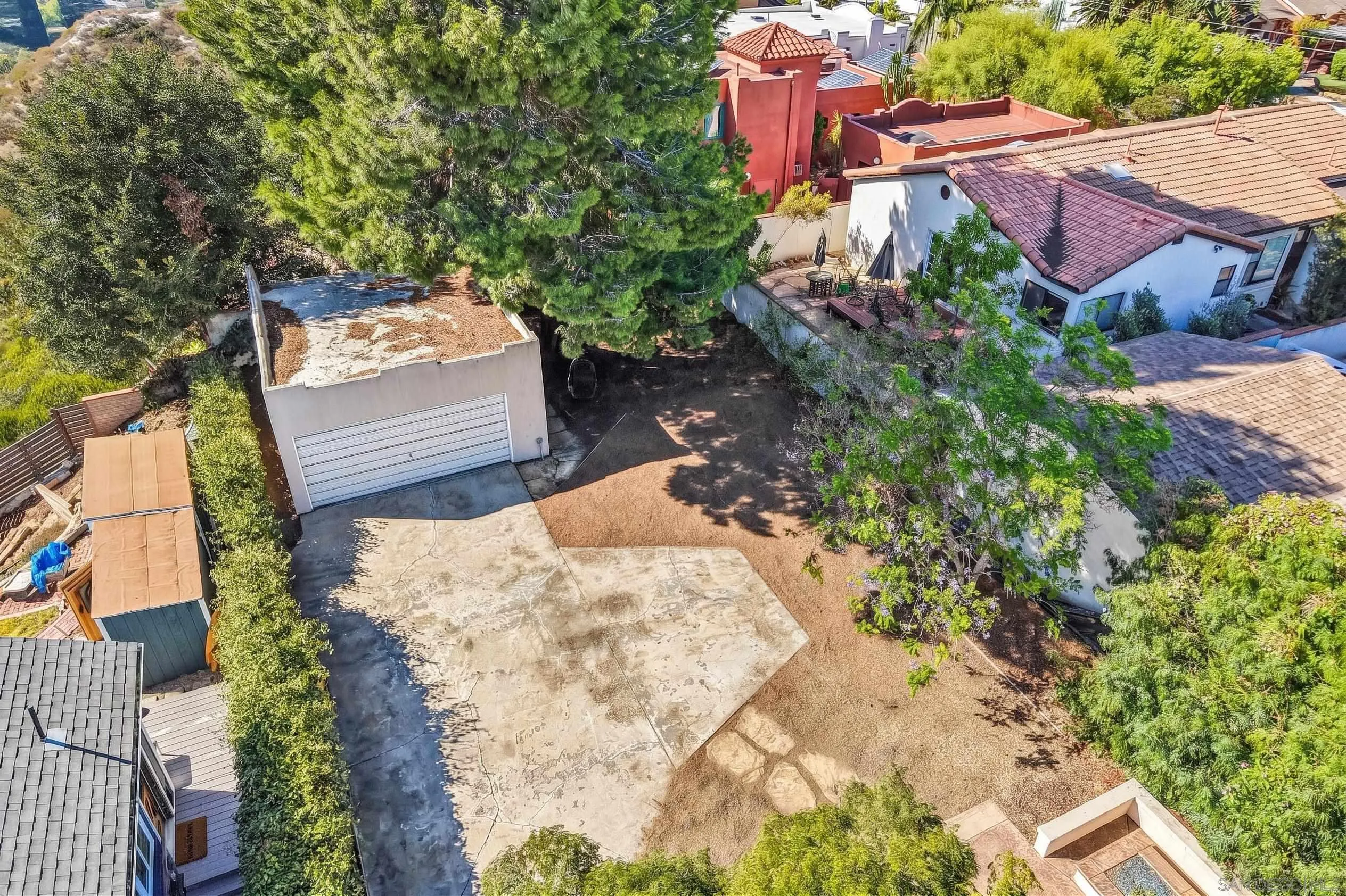 https://cdn.realtyfeed.com/cdn/127/260020935/0549a0d8b0174a81c462548b5869cc2c.webp