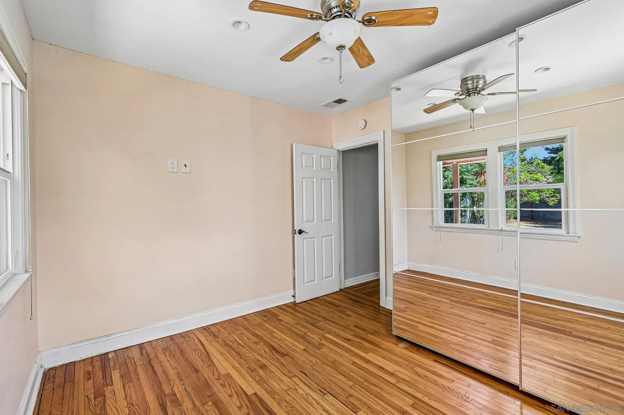 https://cdn.realtyfeed.com/cdn/127/260020935/66f67c8caf543ee3740ec36ae3611d47.webp