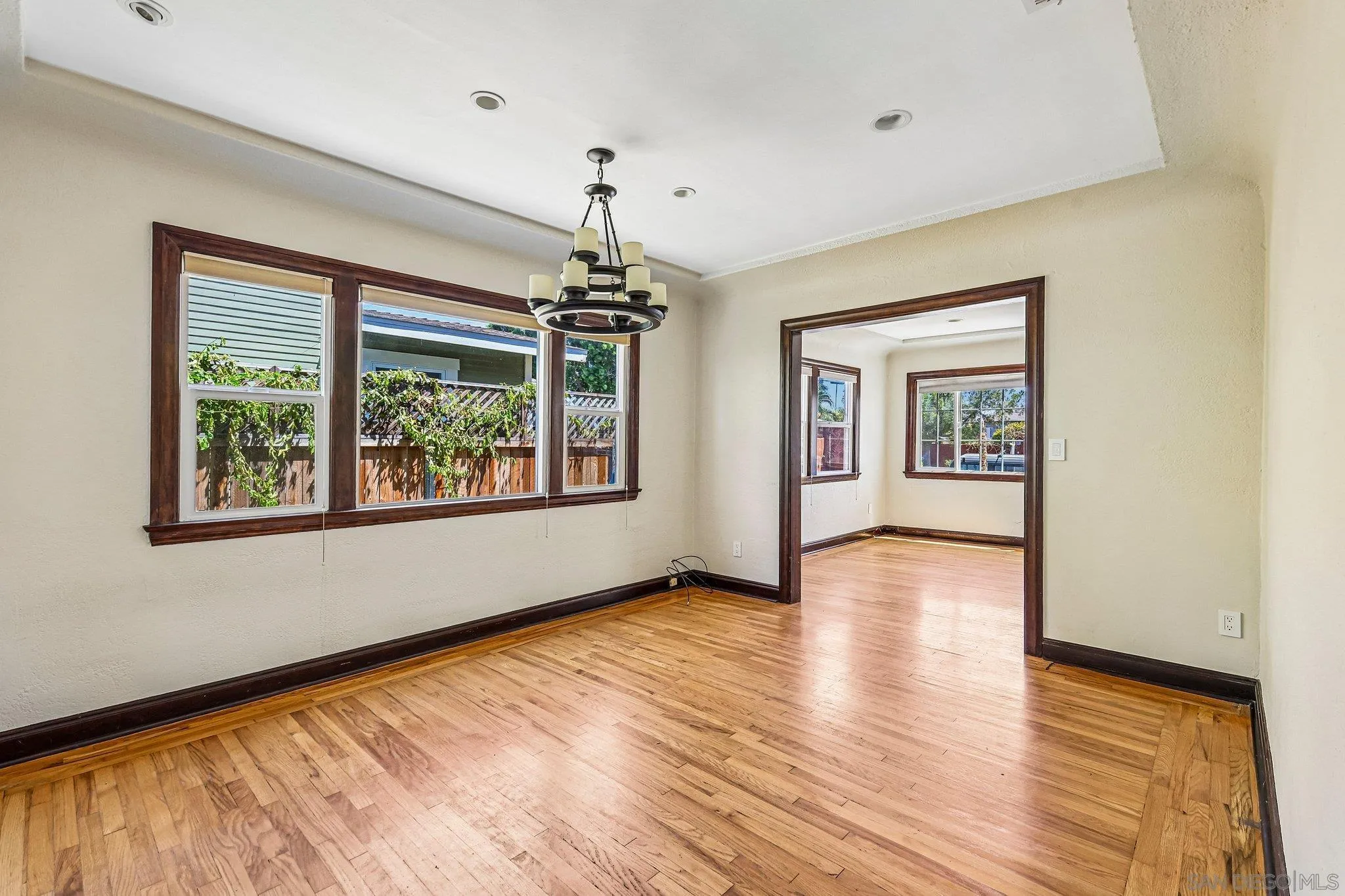 https://cdn.realtyfeed.com/cdn/127/260020935/94a71332a4ff15f6b6e173546ff21dcf.webp