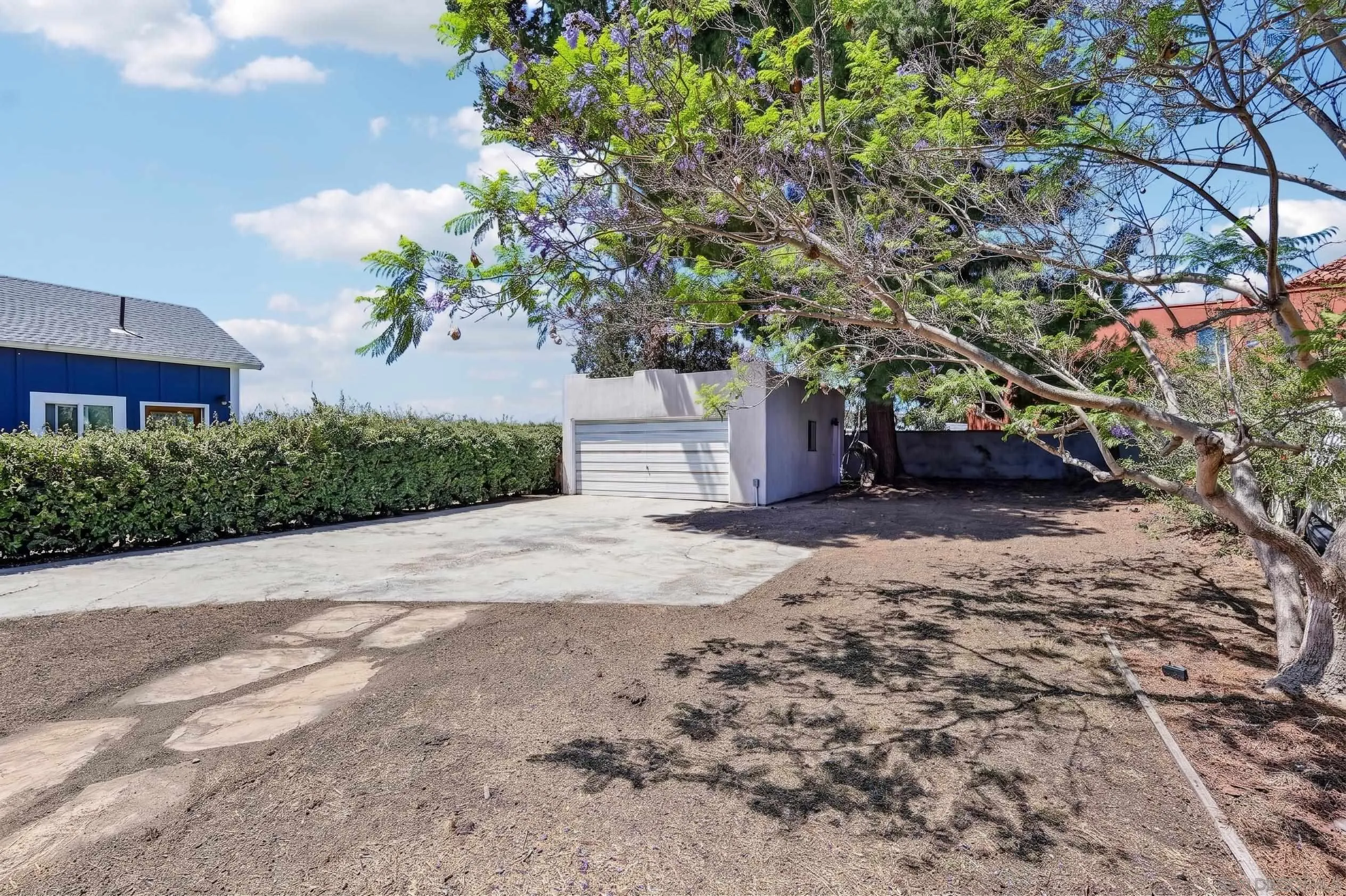 https://cdn.realtyfeed.com/cdn/127/260020935/b60a1b074e2721bed354b121346cd0b5.webp
