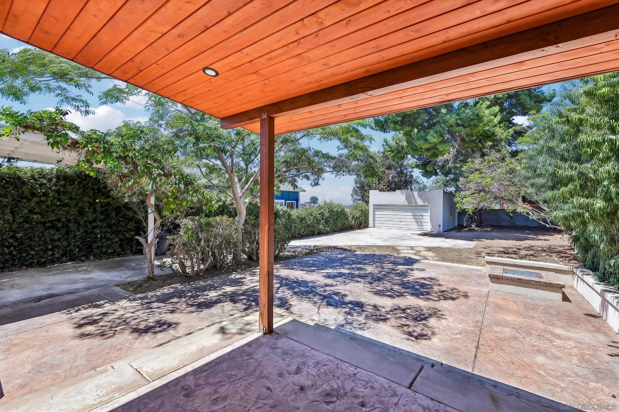 https://cdn.realtyfeed.com/cdn/127/260020935/f1771779d58eb5a9fde6c7cd8007954b.webp