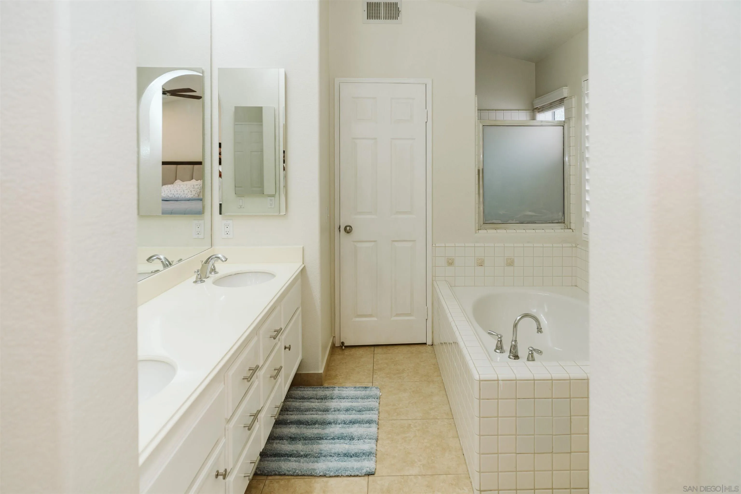 https://cdn.realtyfeed.com/cdn/127/260020936/b5826466565caa66c42ebb2f571d33f9.webp