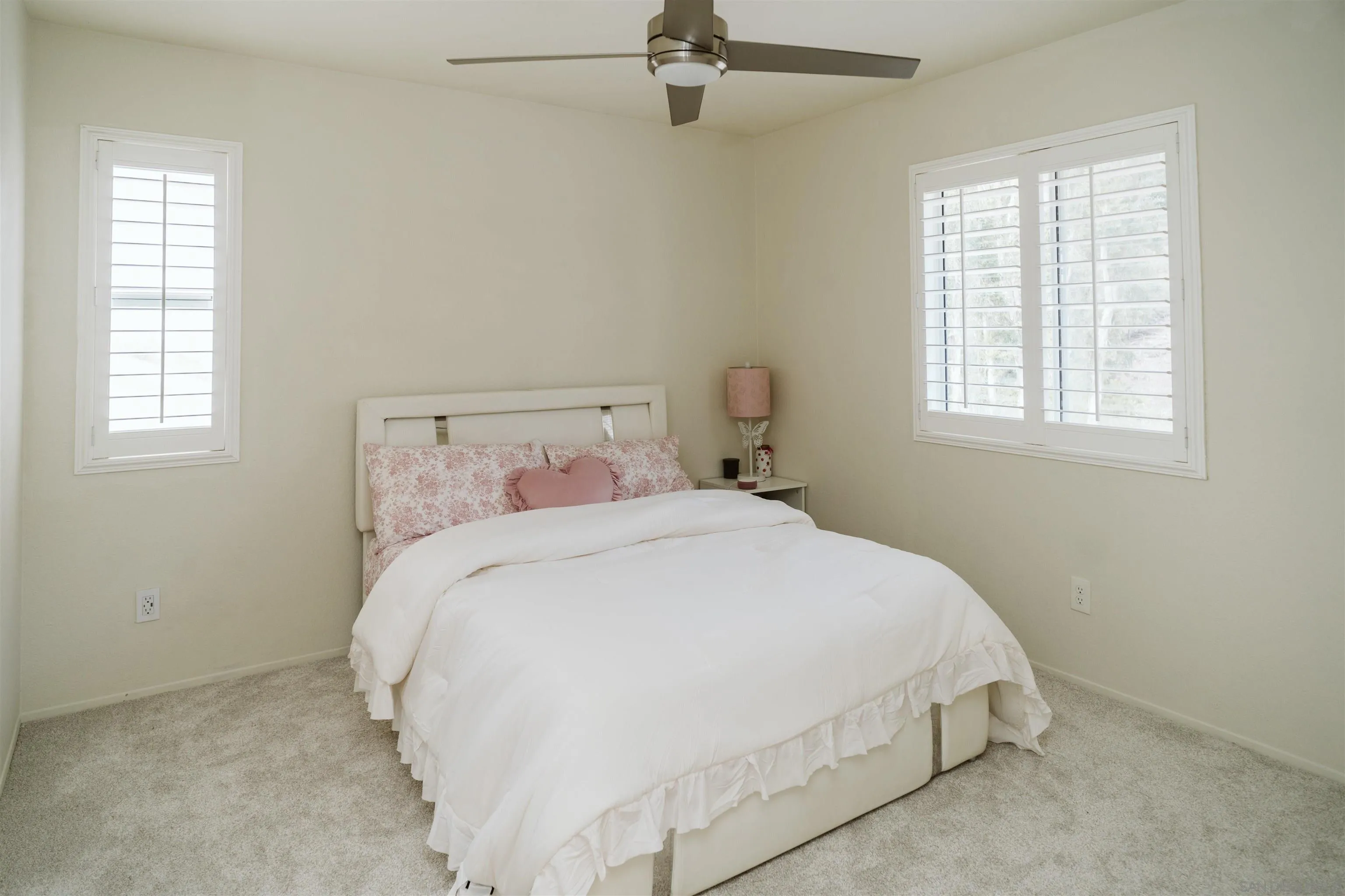 https://cdn.realtyfeed.com/cdn/127/260020936/e31dd0e814babb44cc0210044bcce859.webp