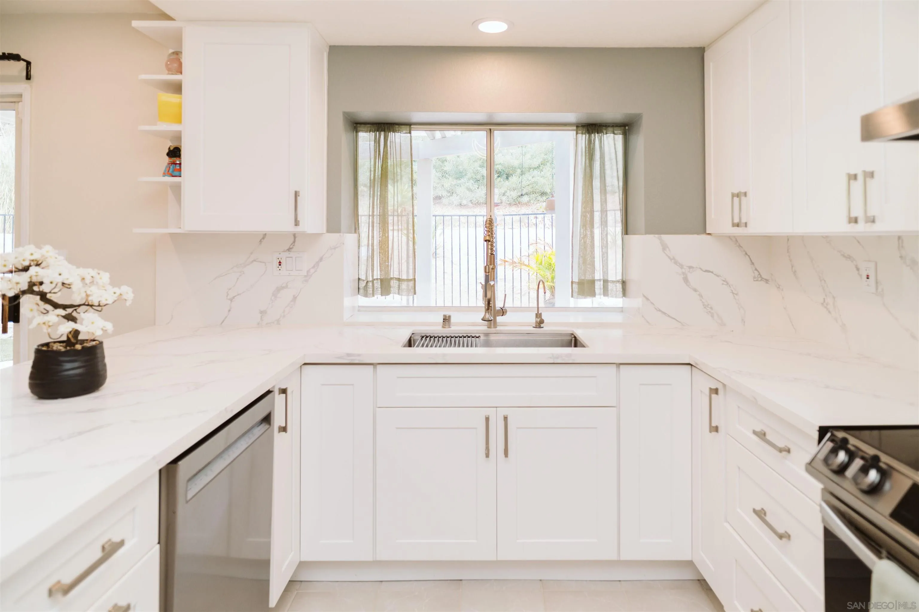 https://cdn.realtyfeed.com/cdn/127/260020936/f705b4527b9887c180b77bda959b009e.webp