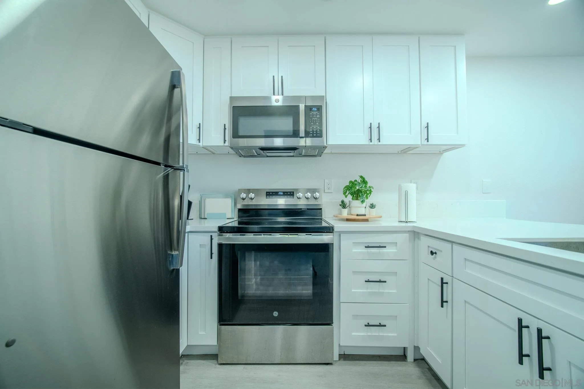 https://cdn.realtyfeed.com/cdn/127/260020938/54c4d43ace4fdacea9e731d16ba9c043.webp