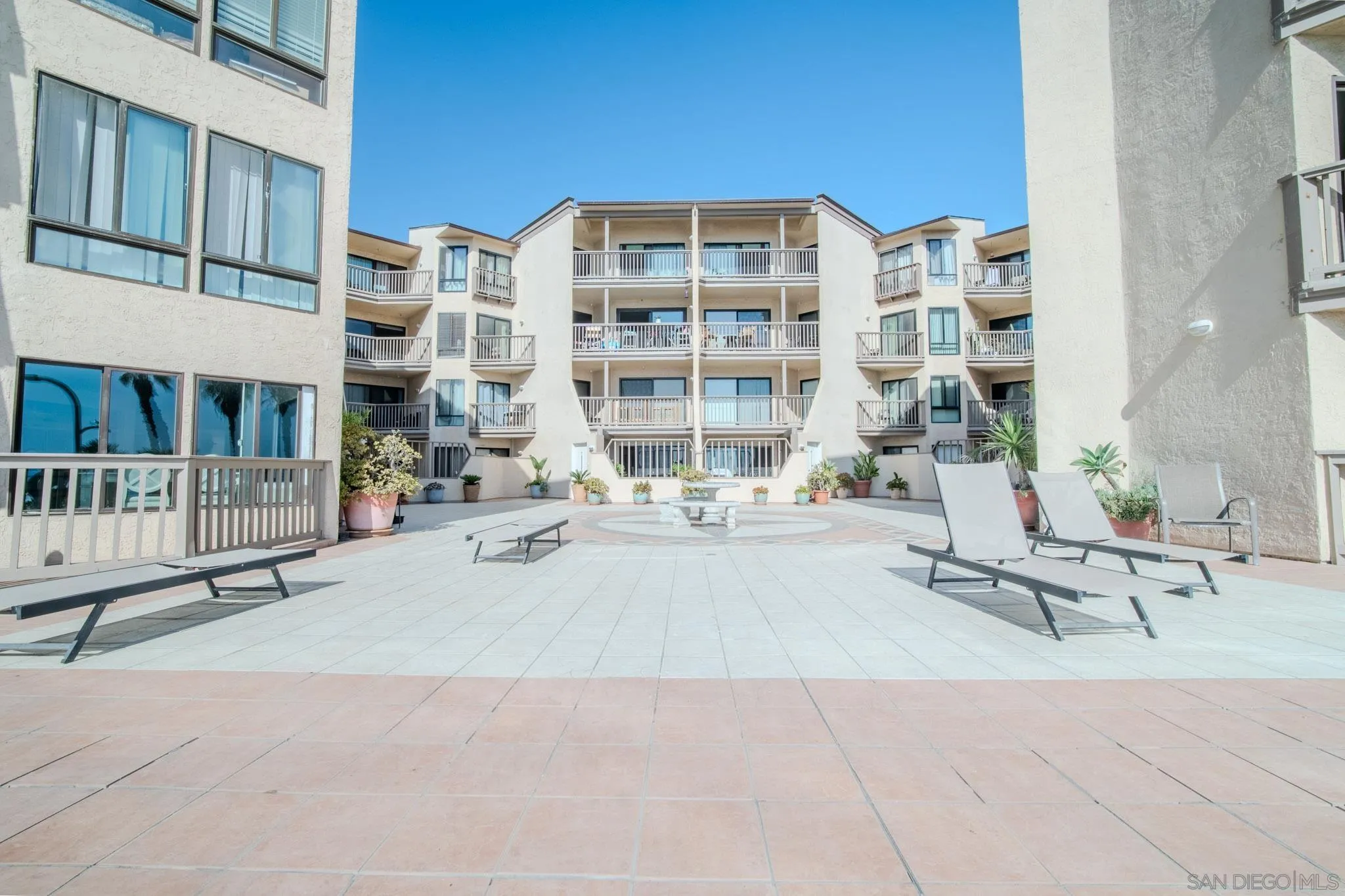 https://cdn.realtyfeed.com/cdn/127/260020938/75e9676af9ff23ee83beee33ced961cc.webp