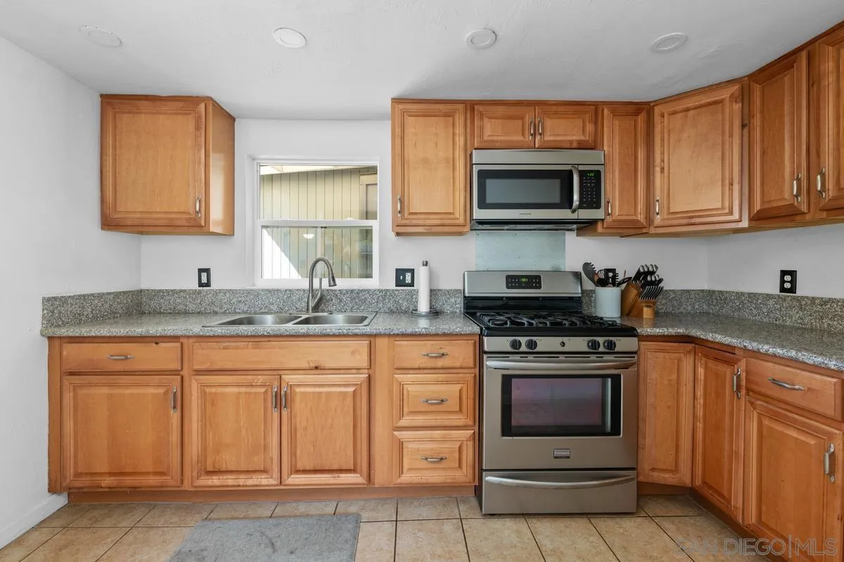 https://cdn.realtyfeed.com/cdn/127/260020947/594f018054458aa534d086f32a24768d.webp