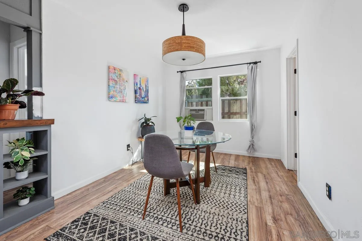 https://cdn.realtyfeed.com/cdn/127/260020947/a1fc2bc66c1410bc401196910c1c4350.webp