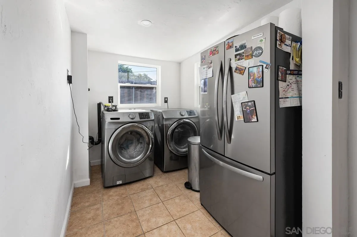 https://cdn.realtyfeed.com/cdn/127/260020947/b5b10ac433c6d2e832f174bea6fb5752.webp