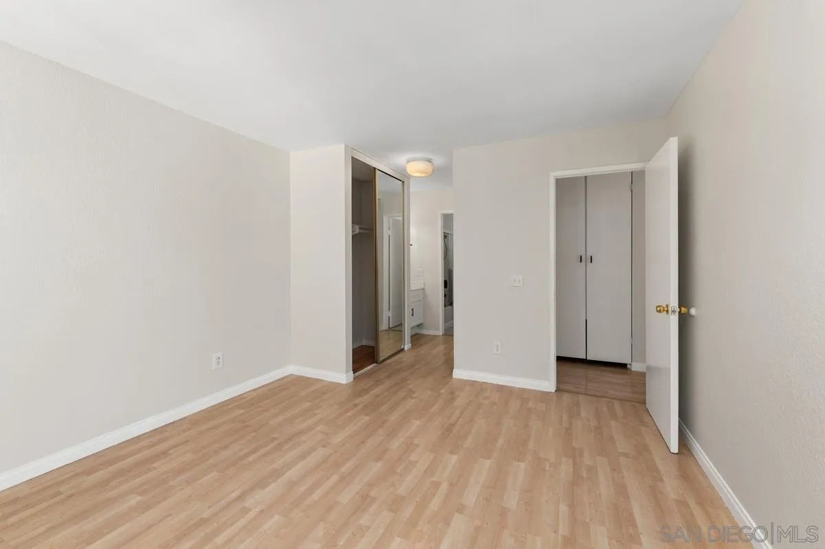 https://cdn.realtyfeed.com/cdn/127/260020948/1d51d4da9497a4cda68f76370af928d4.webp