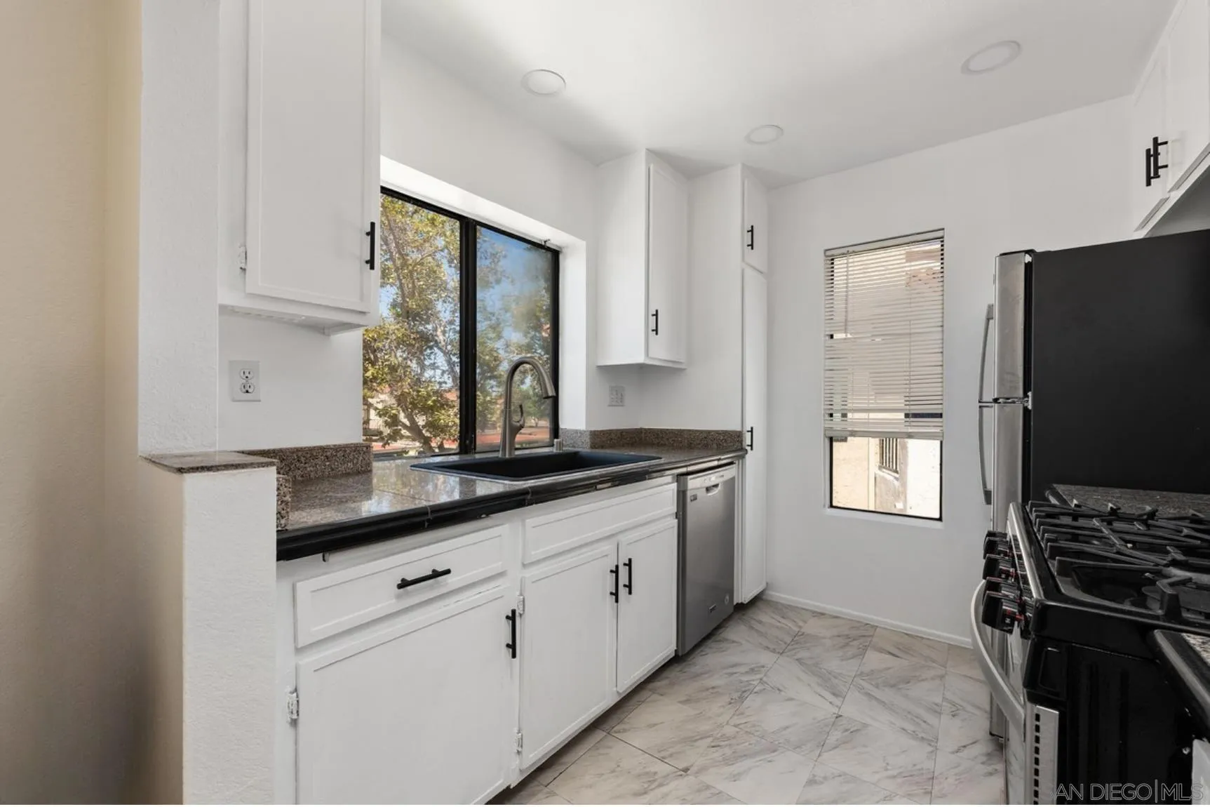 https://cdn.realtyfeed.com/cdn/127/260020948/79e5df17910177531fff6d4cb85a2134.webp