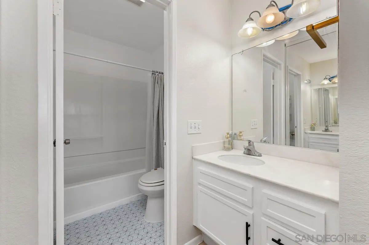 https://cdn.realtyfeed.com/cdn/127/260020948/cc2c859d72a8676ce7299110ce96c99f.webp