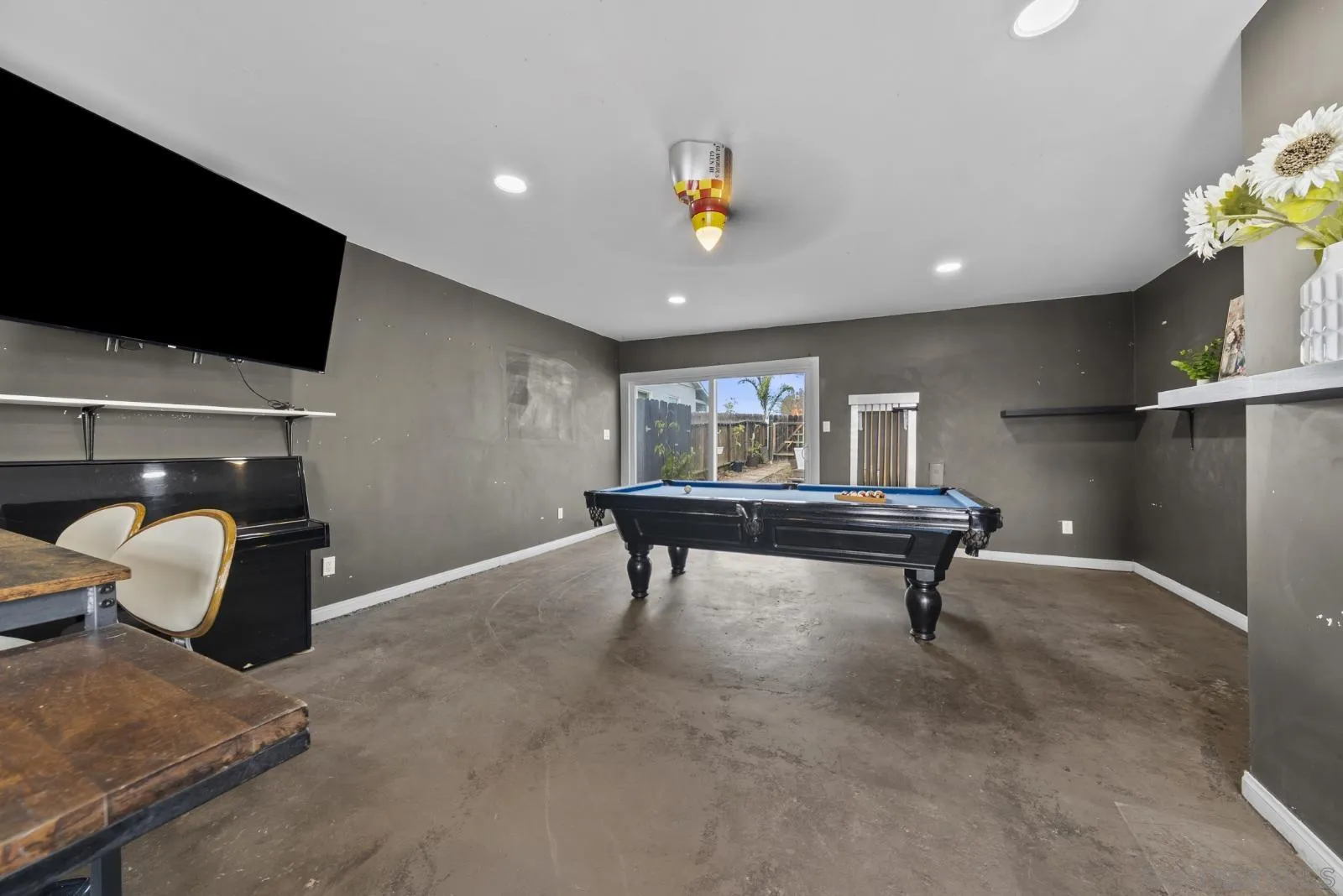 https://cdn.realtyfeed.com/cdn/127/260020950/1e9569a98eedbebc98116240119205fd.webp