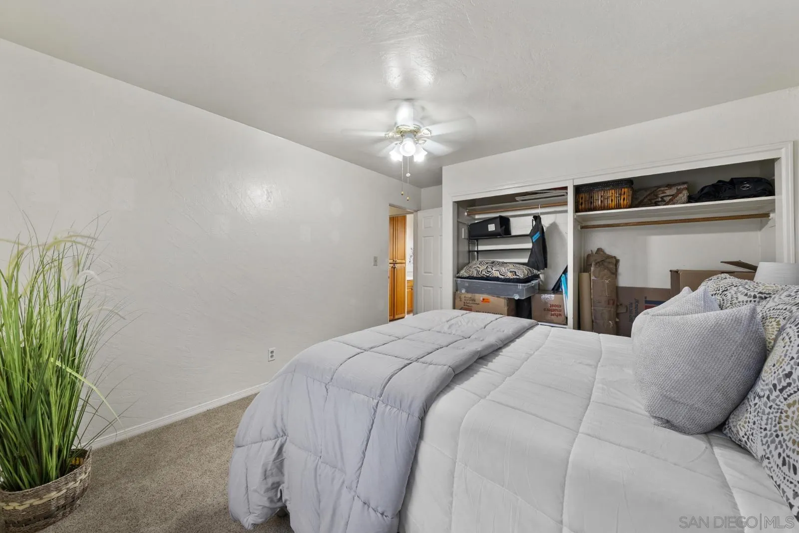 https://cdn.realtyfeed.com/cdn/127/260020950/2137a523713545519121b11be969cd93.webp